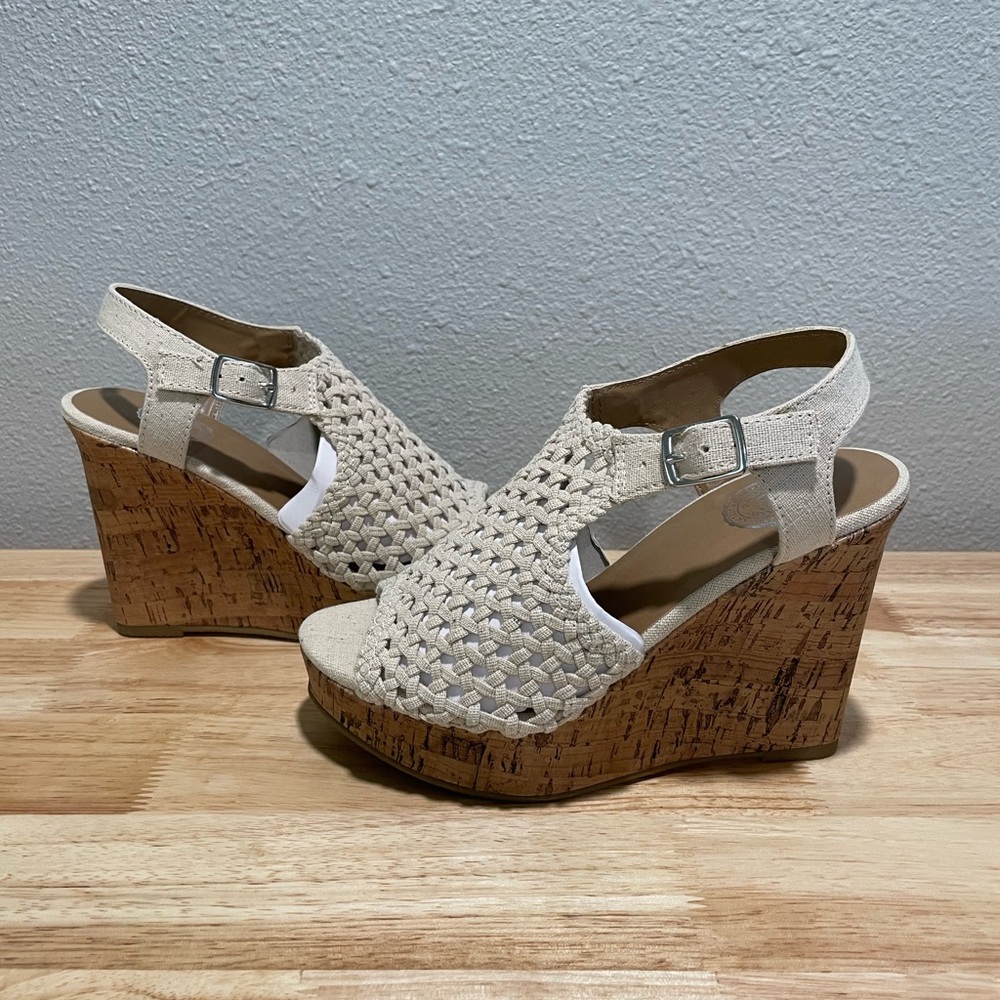 So - Women’s Woven Wedge Sandals - Size 5M - Cream/Natural - NWT